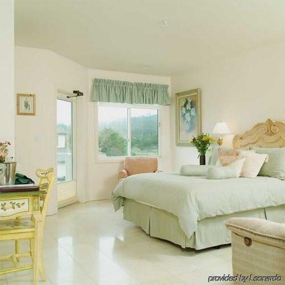 The Oceanfront Stay On Miramarbeach Hmb El Granada 객실 사진