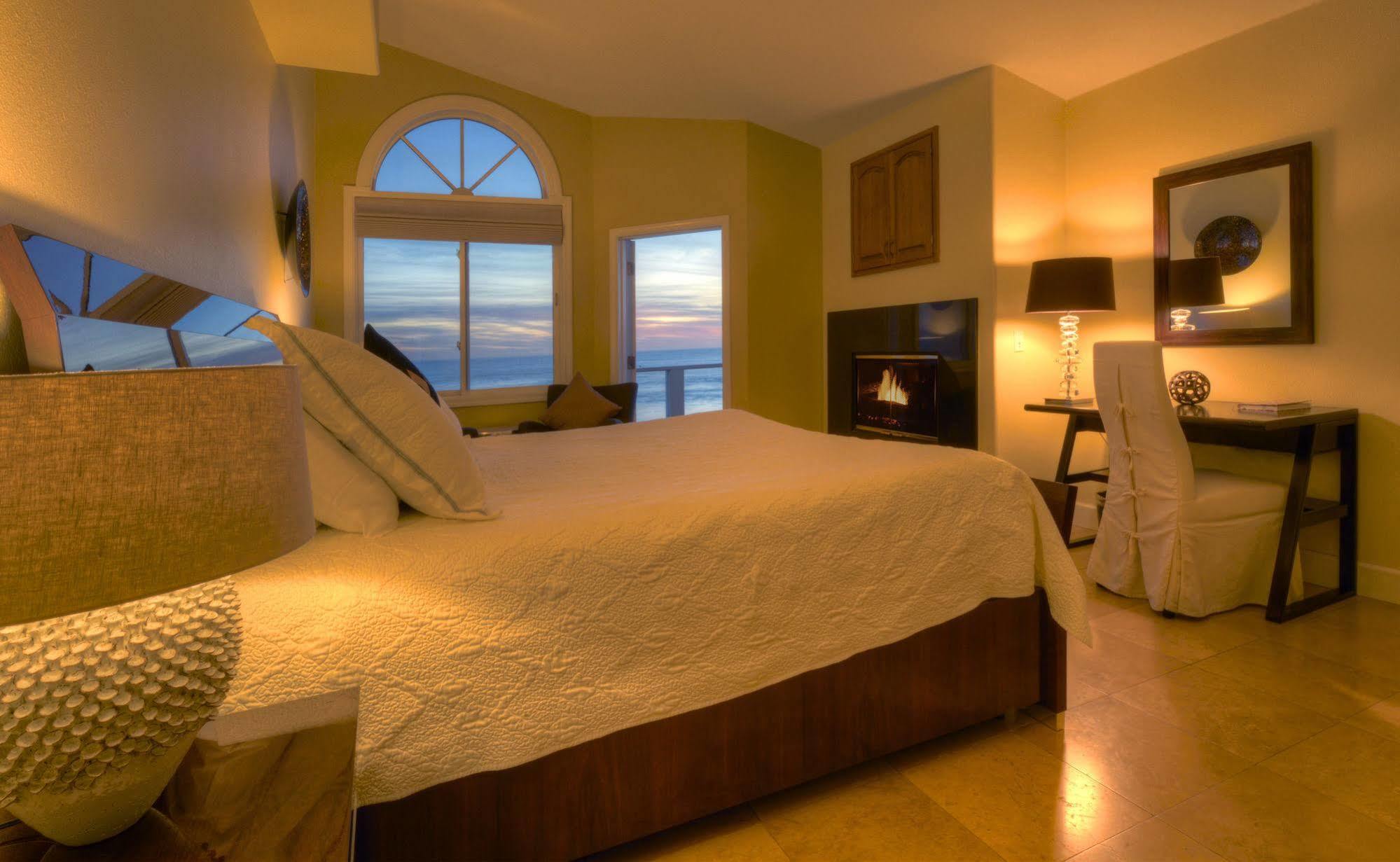 The Oceanfront Stay On Miramarbeach Hmb El Granada 외부 사진
